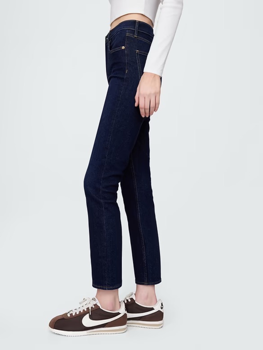 Gap High Rise Vintage Slim Jeans - Color Rinsed - Size 28 or 6 - Picture 3 of 5